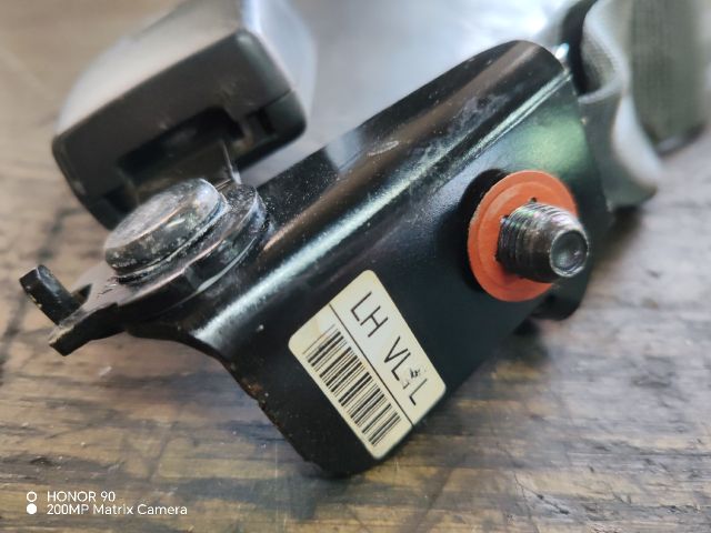 bontott HYUNDAI i40 Jobb hátsó Biztonsági Öv Csat