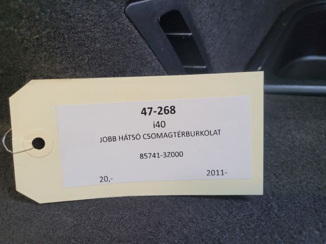 bontott HYUNDAI i40 Jobb hátsó Csomagtér Burkolat (Műanyag)