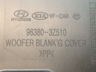 bontott HYUNDAI i40 Jobb hátsó Csomagtér Burkolat (Műanyag)