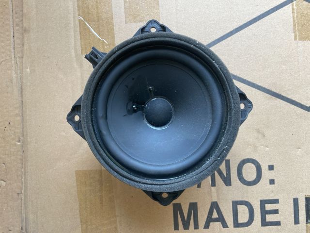 bontott HYUNDAI i40 Jobb hátsó Hangszóró