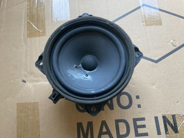 bontott HYUNDAI i40 Jobb hátsó Hangszóró