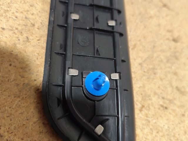 bontott HYUNDAI i40 Jobb hátsó Küszöb Díszléc