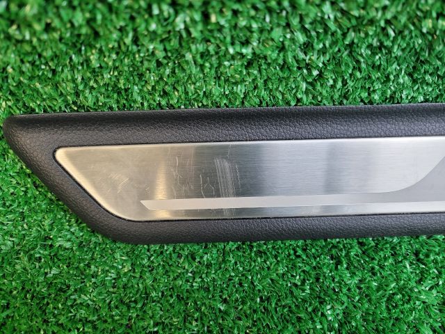 bontott HYUNDAI i40 Jobb hátsó Küszöb Díszléc