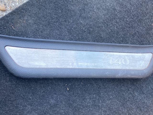 bontott HYUNDAI i40 Jobb hátsó Küszöb Díszléc