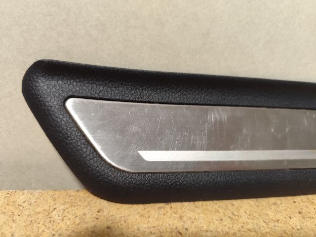 bontott HYUNDAI i40 Jobb hátsó Küszöb Díszléc