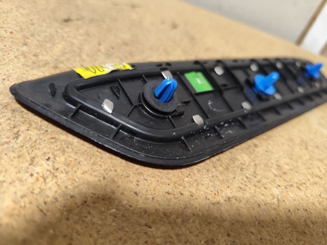 bontott HYUNDAI i40 Jobb hátsó Küszöb Díszléc