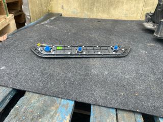 bontott HYUNDAI i40 Jobb hátsó Küszöb Díszléc