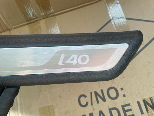 bontott HYUNDAI i40 Jobb hátsó Küszöb Díszléc