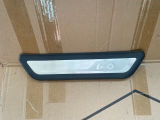 bontott HYUNDAI i40 Jobb hátsó Küszöb Díszléc