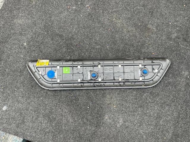 bontott HYUNDAI i40 Jobb hátsó Küszöb Díszléc