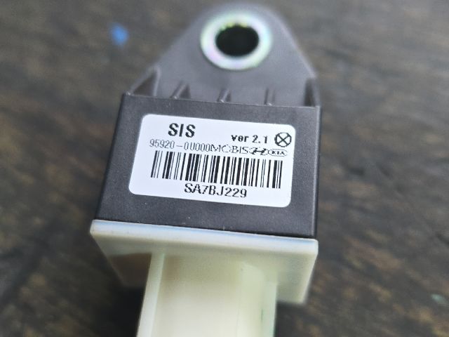 bontott HYUNDAI i40 Jobb hátsó Oldal Ütközés Érzékelő