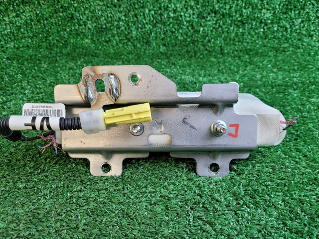 bontott HYUNDAI i40 Jobb hátsó Ülés Légzsák