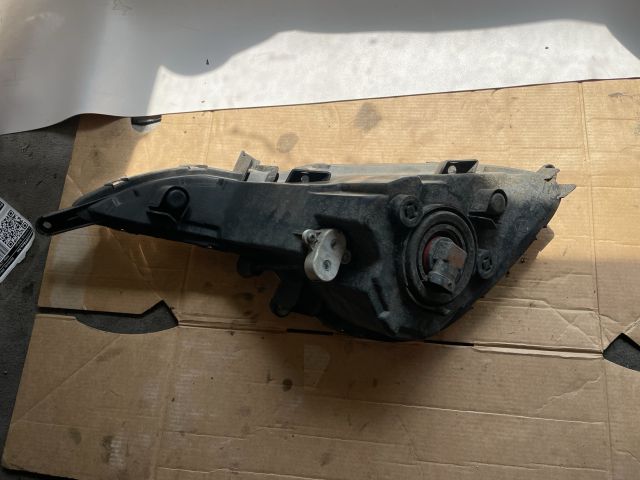 bontott HYUNDAI i40 Jobb Ködfényszóró