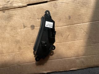 bontott HYUNDAI i40 Jobb Multikormány Kapcsoló