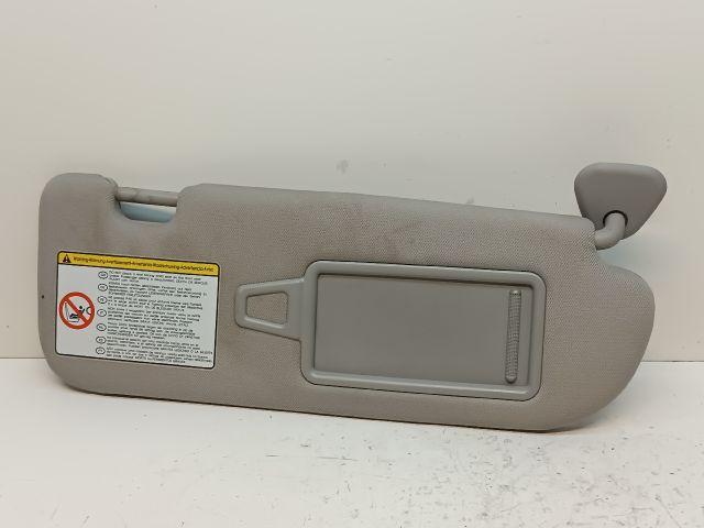 bontott HYUNDAI i40 Jobb Napellenző