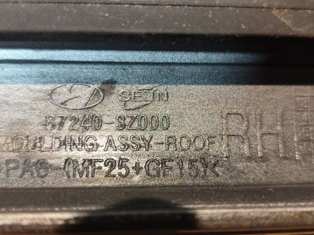 bontott HYUNDAI i40 Jobb Tetősín