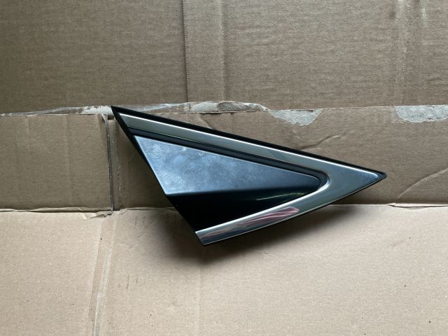 bontott HYUNDAI i40 Jobb Visszapillantó Tükör Előtti Burkolat