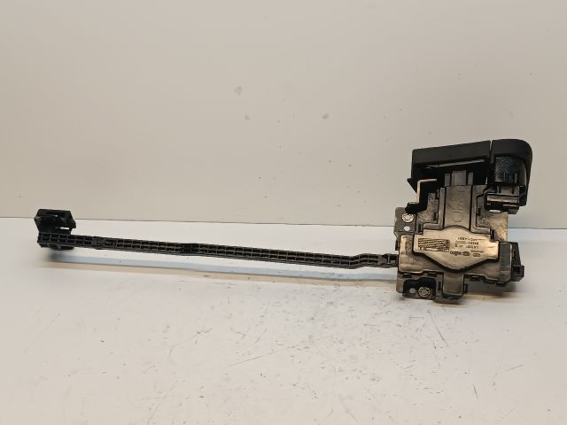 bontott HYUNDAI i40 Kesztyűtartó Nyitó Kar / Gomb