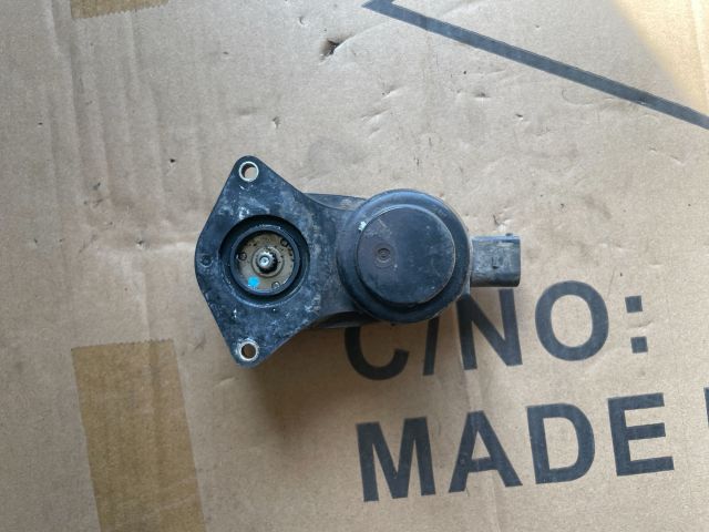 bontott HYUNDAI i40 Kézifék Motor