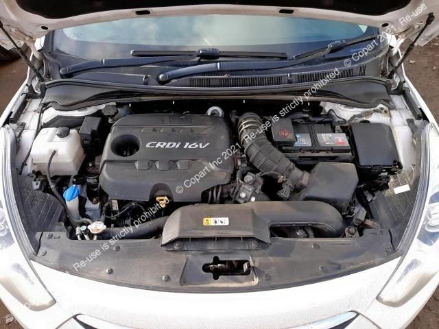 bontott HYUNDAI i40 Kipufogó Közösítő