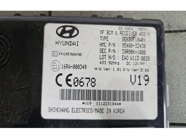 bontott HYUNDAI i40 Komfort Elektronika