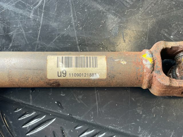 bontott HYUNDAI i40 Kormánykardán