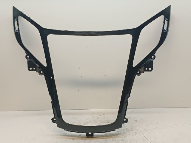 bontott HYUNDAI i40 Középkonzol Keret