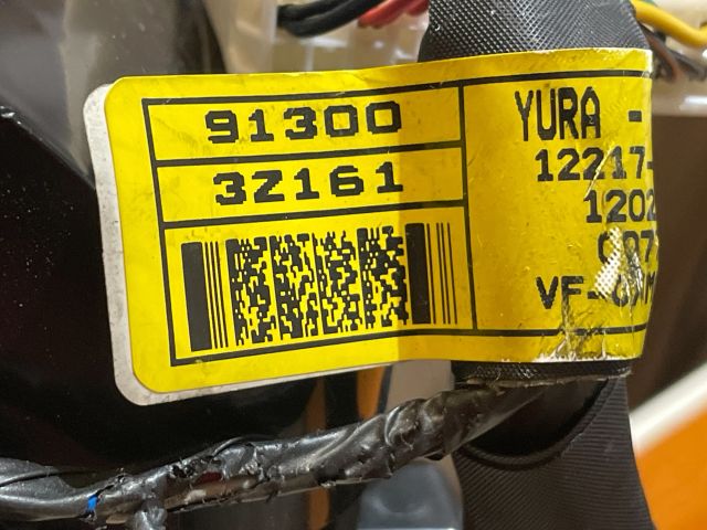 bontott HYUNDAI i40 Középkonzol Keret