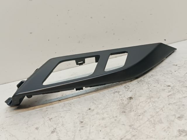 bontott HYUNDAI i40 Középkonzol Keret