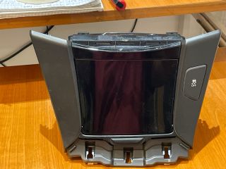 bontott HYUNDAI i40 Középkonzol Keret