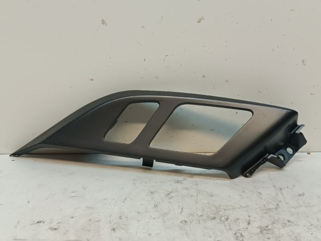 bontott HYUNDAI i40 Középkonzol Keret