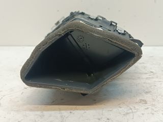 bontott HYUNDAI i40 Középső Bal Szellőző