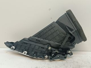 bontott HYUNDAI i40 Középső Bal Szellőző