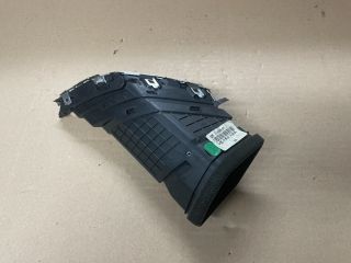 bontott HYUNDAI i40 Középső Bal Szellőző