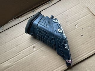 bontott HYUNDAI i40 Középső Jobb Szellőző