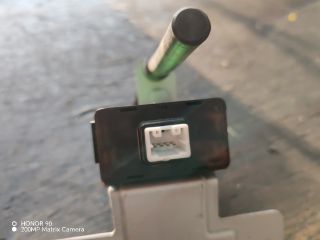 bontott HYUNDAI i40 Kulcs Nélküli Nyitás Jeladó