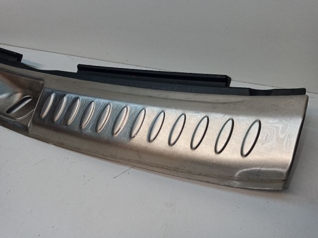 bontott HYUNDAI i40 Küszöb Burkolat