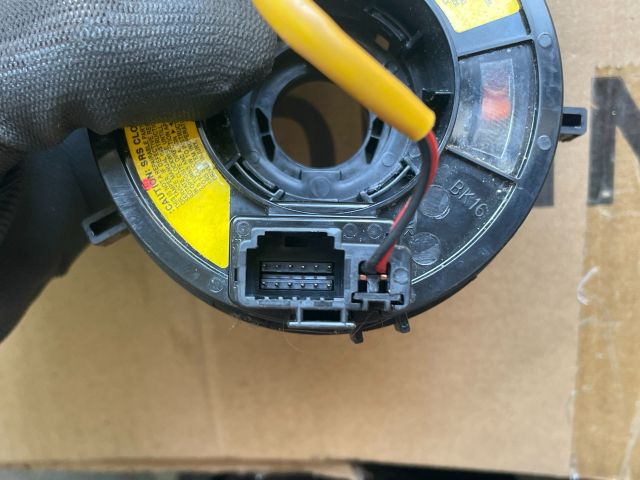 bontott HYUNDAI i40 Légzsák Átvezető Szalagkábel