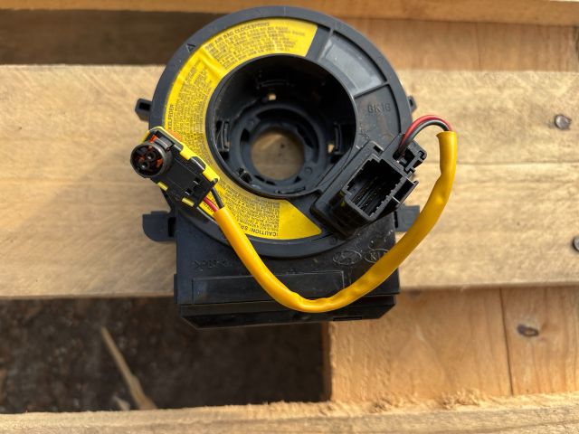 bontott HYUNDAI i40 Légzsák Átvezető Szalagkábel