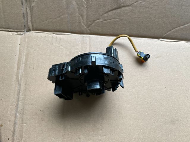 bontott HYUNDAI i40 Légzsák Átvezető Szalagkábel