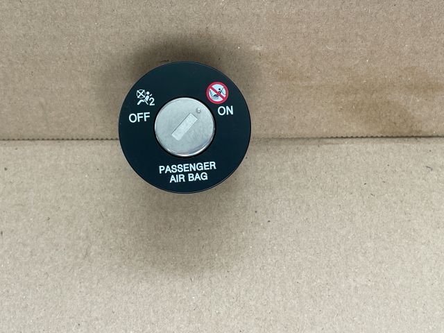 bontott HYUNDAI i40 Légzsák Kapcsoló