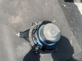 bontott HYUNDAI i40 Mélynyomó Hangszóró