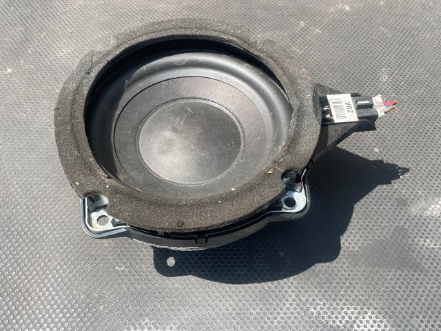 bontott HYUNDAI i40 Mélynyomó Hangszóró