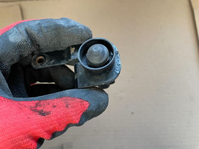 bontott HYUNDAI i40 Motorháztető Nyitás Érzékelő