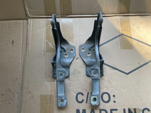 bontott HYUNDAI i40 Motorháztető Zsanér Pár