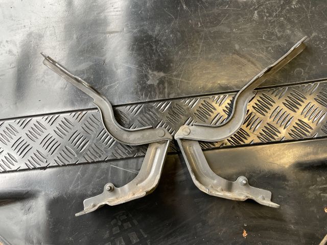 bontott HYUNDAI i40 Motorháztető Zsanér Pár