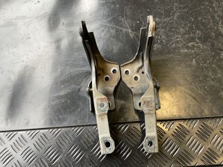 bontott HYUNDAI i40 Motorháztető Zsanér Pár