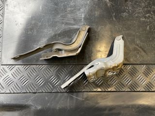 bontott HYUNDAI i40 Motorháztető Zsanér Pár