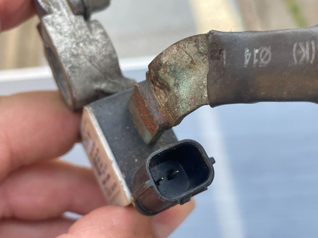 bontott HYUNDAI i40 Negatív Kábel