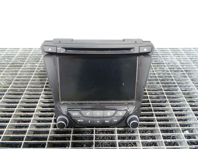 bontott HYUNDAI i40 Rádió / CD